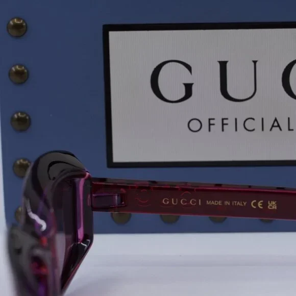 Gucci GG1719S 004 Geometric Sunglasses - Transparent Red display picture 2